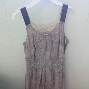 Ann Taylor Loft Dress Size 0 Appx Mid Calf Length.  Mauve/purple color tone.